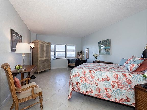5th image of 5100 N Ocean Boulevard #PH1714