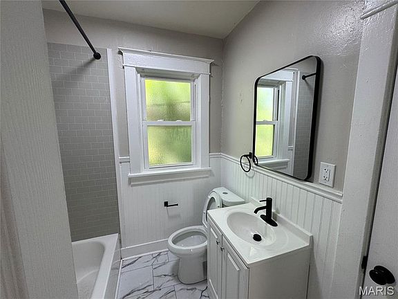 5th image of 1476 70th St