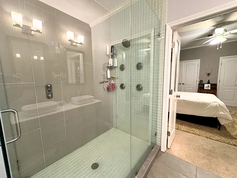 25806 Pollard Rd #205 — Photo 17