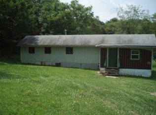 68200 Country View Ln, Barnesville, OH 43713