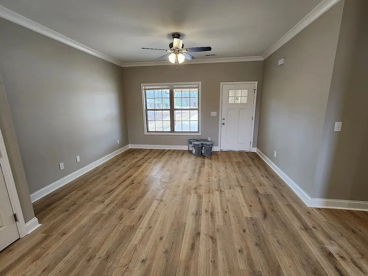 3 bed, 1240 sqft, $1,495 — Photo 3
