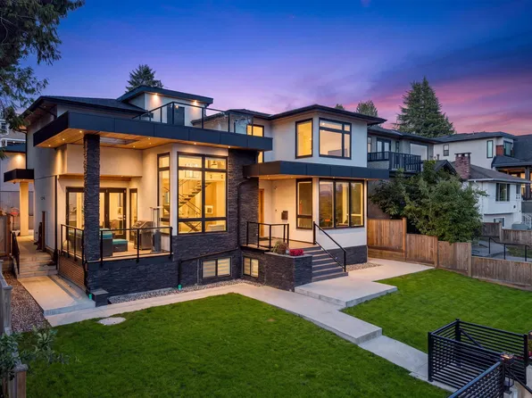 5243 Carson St, Burnaby, BC V5J 2Z3