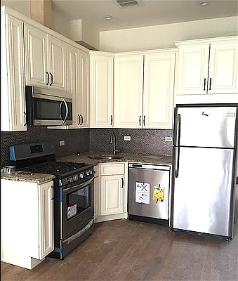 Rented by Nooklyn NYC LLC | media 4