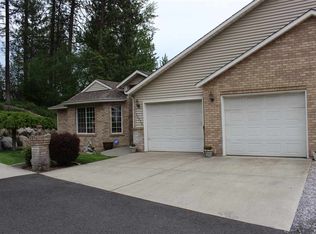 14218 N Wanderview Ln, Spokane, WA 99208
