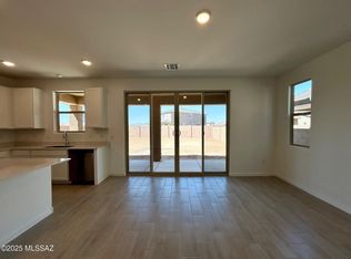 7910 S Star Wash Loop, Tucson, AZ 85757