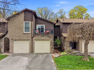 2301 Cavendish Dr #49, Burlington, ON L7P 3M3