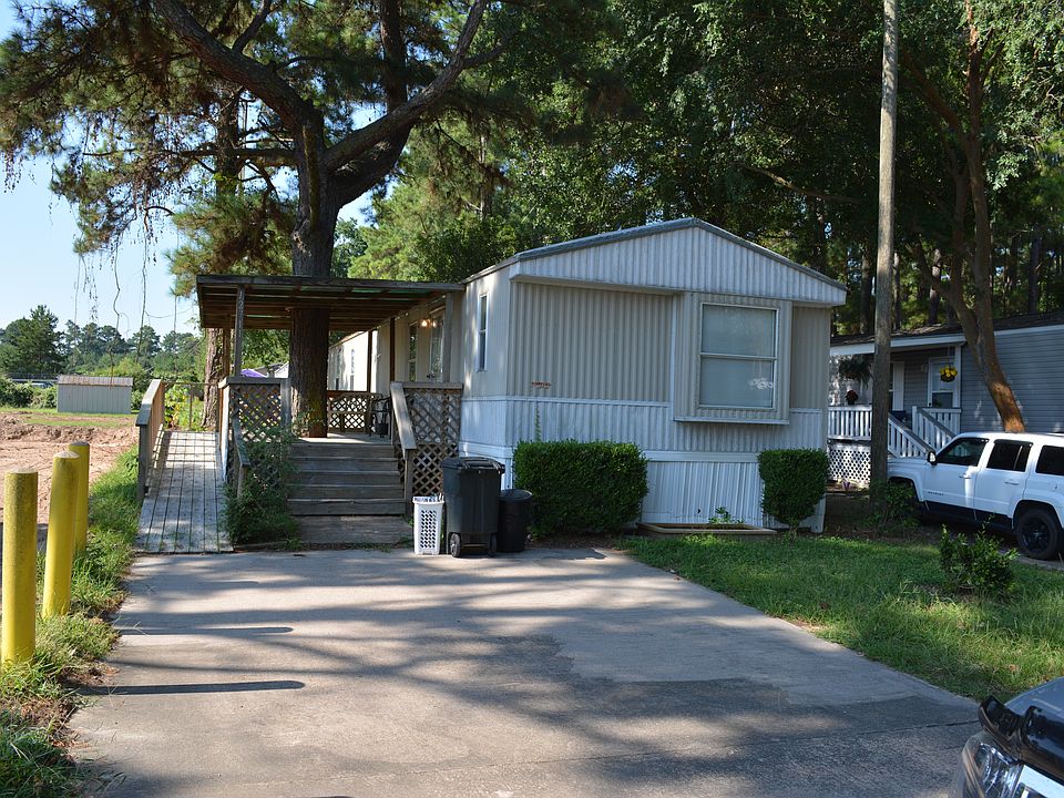 1st image of 12711 Aspen Dr #140