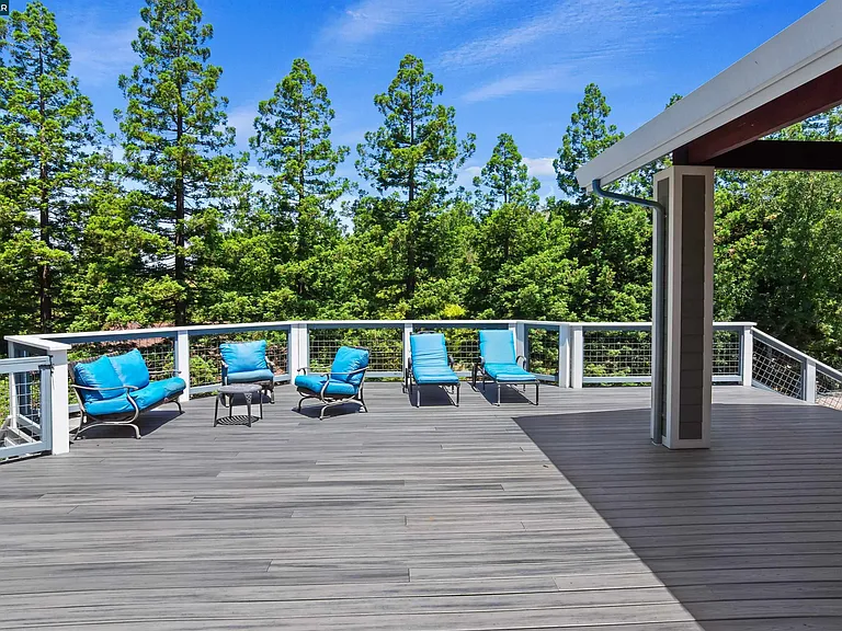 2324 Saddleback Dr — Photo 73