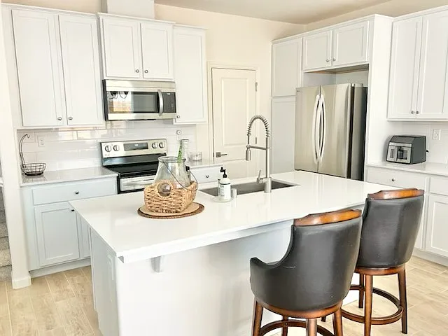 6525 E Clingstone Dr — Photo 3