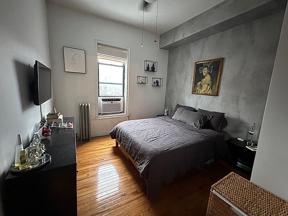 5th image of 644 Driggs Ave APT 5