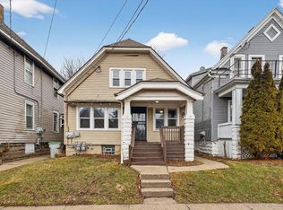 134 East Concordia AVENUE, Milwaukee, WI 53212