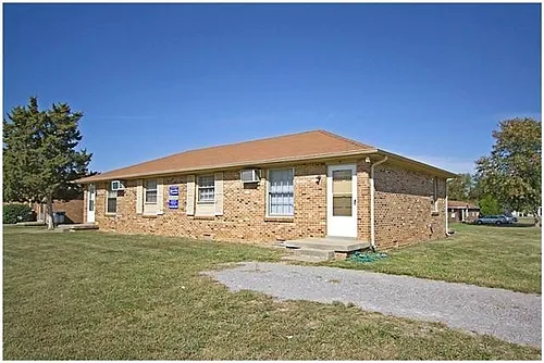 141 Airport Rd #C Photo 1