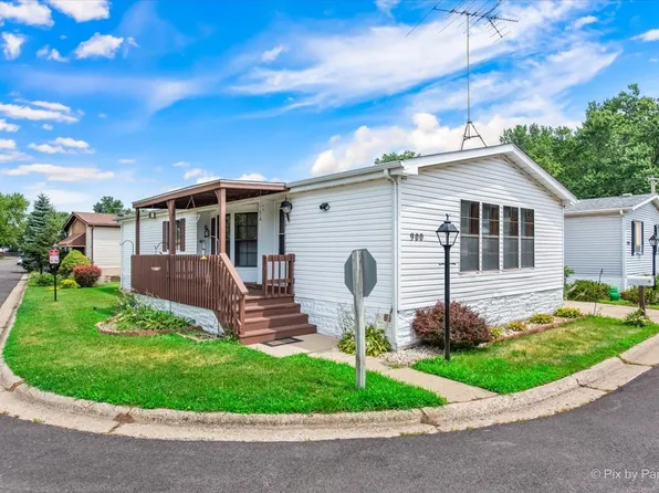 900 Rodney Ln, Elgin, IL 60120