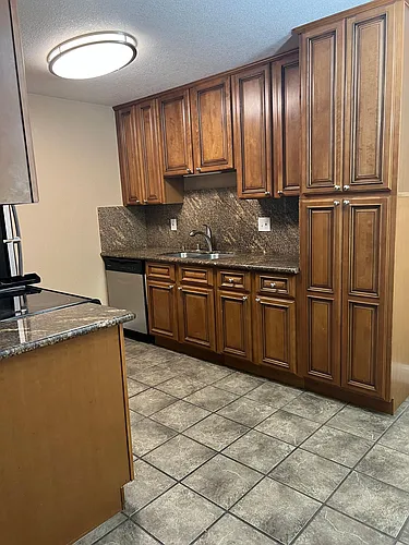 2824 Winding Ln Photo 1