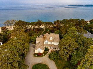 3 Penny Ln, Saint James, NY 11780