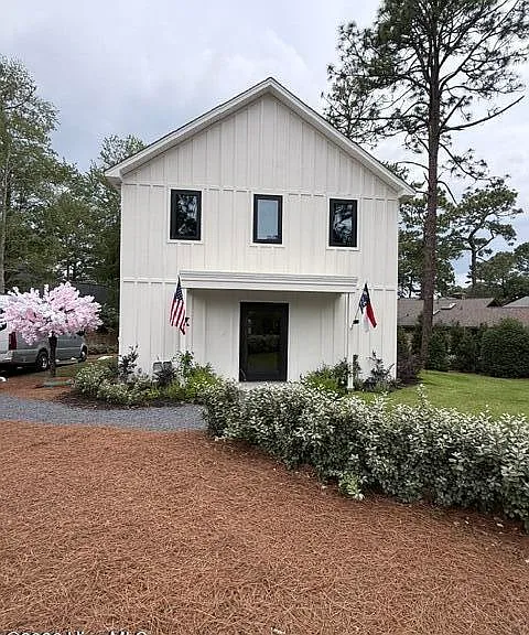 5 Lake Hills Rd — Photo 2
