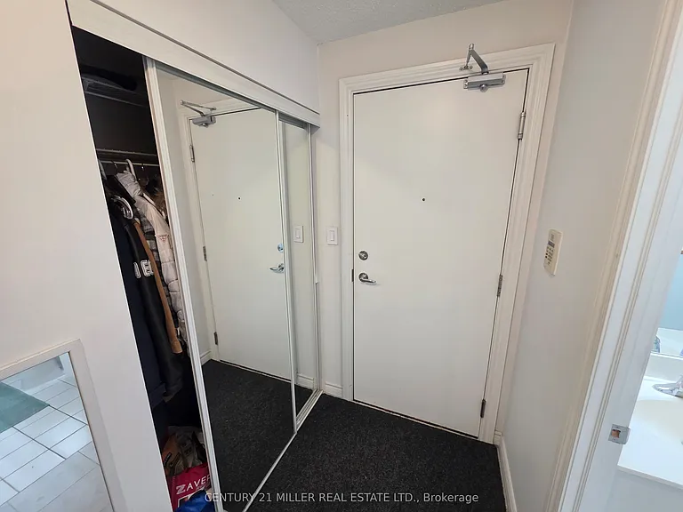801 Bay St #202 — Photo 10