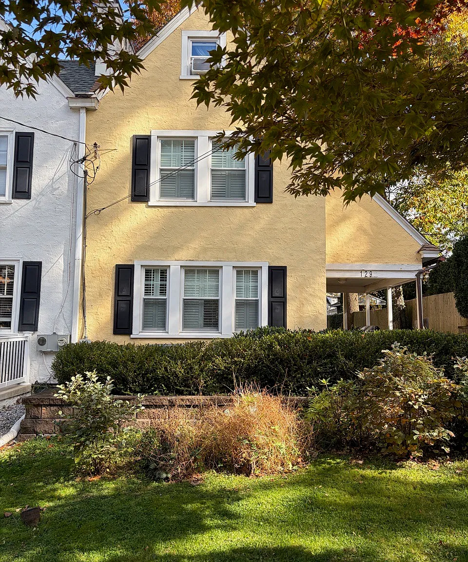 129 Biddle Rd — Photo 1