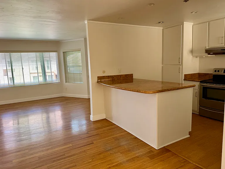 1039 Coast Blvd S #1B — Photo 13