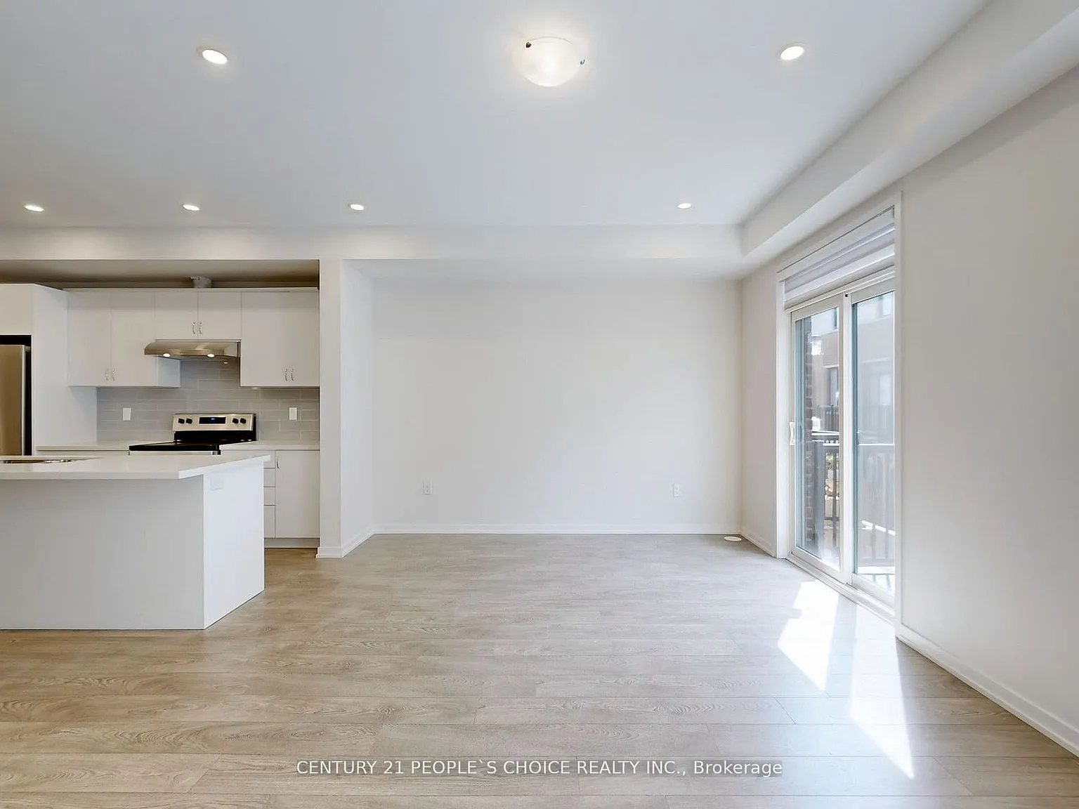 4 bed, $3,850 — Photo 4