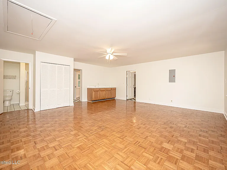 1107 Le Badine Ct — Photo 45