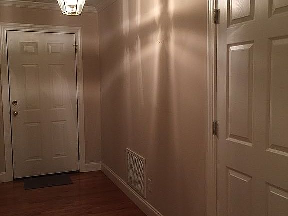 Foyer (front door entryway)