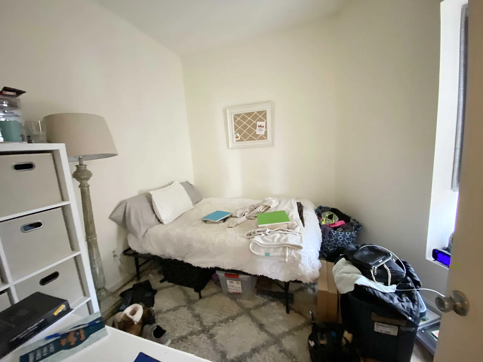3 bed, $5,200 — Photo 2