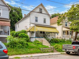 223 Simpson Rd, Ardmore, PA 19003