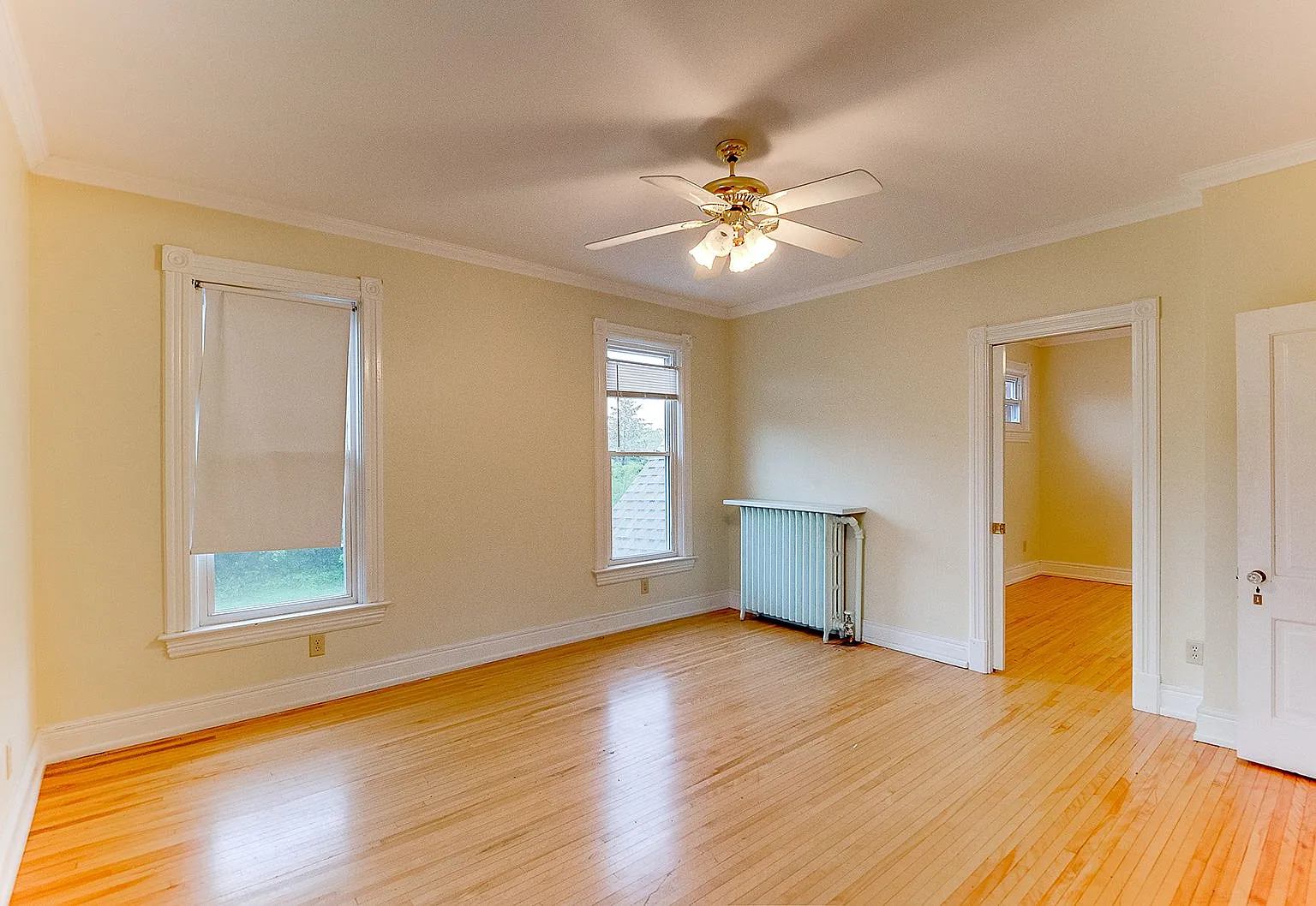 4 bed, $2,200 — Photo 3