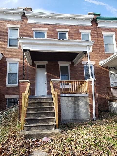 2nd image of 740 Linnard St