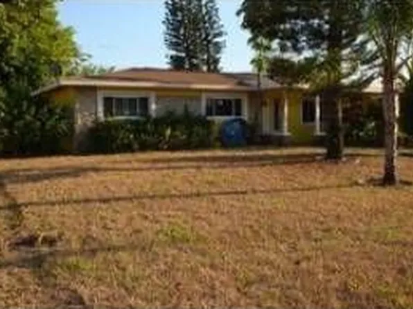 4216 18th Pl SW, Naples, FL 34116