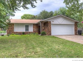 4004 S Cedar Ave, Broken Arrow, OK 74011