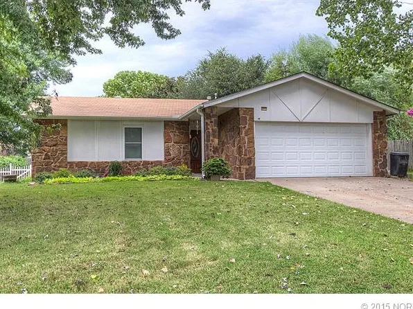 4004 S Cedar Ave, Broken Arrow, OK 74011