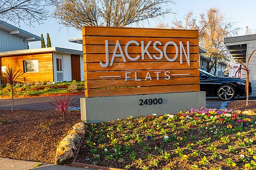 Jackson Flats Photo 1