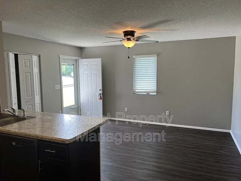 2504 Alma Ave — Photo 32