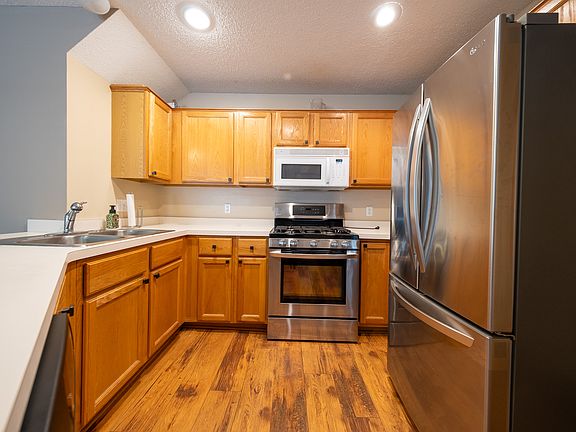 5th image of 1765 Riverwood Dr