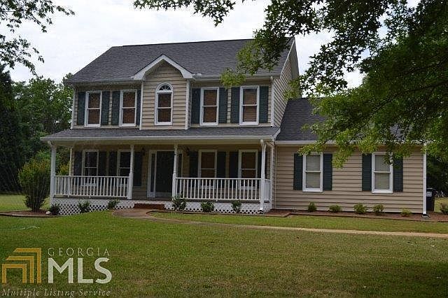 1st image of 105 N Oakland Cir