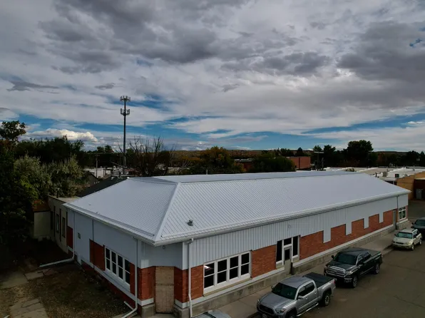 33 N 5th St, Greybull, WY 82426