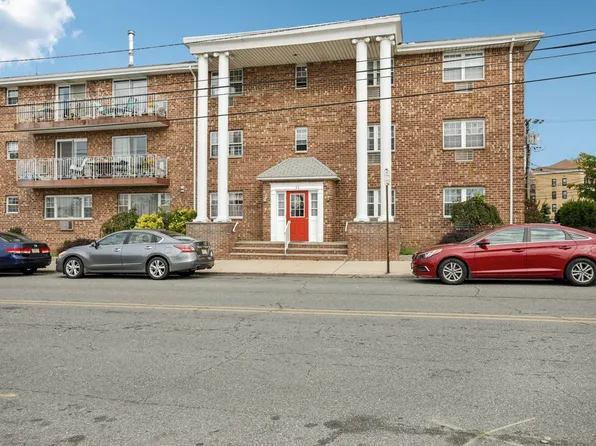 55 W 1st St APT C6, Bayonne, NJ 07002