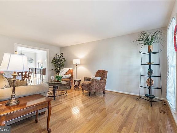 4th image of 6849 Silver Ann Dr