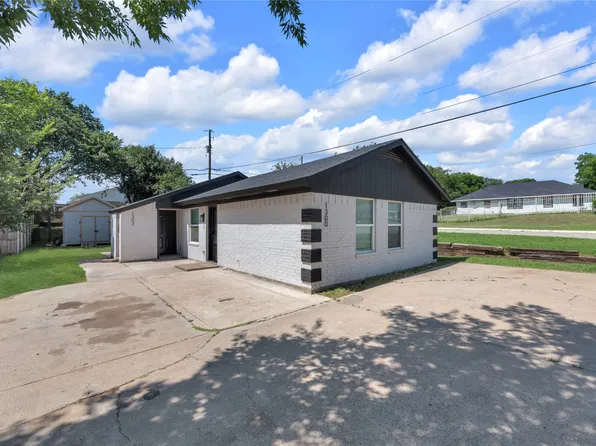 1300 E Fogg St, Fort Worth, TX 76115