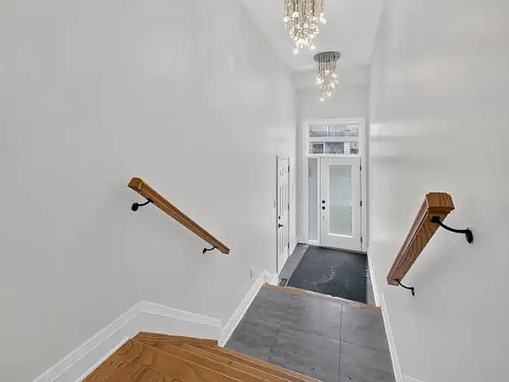 5th image of 60 Young St #1A