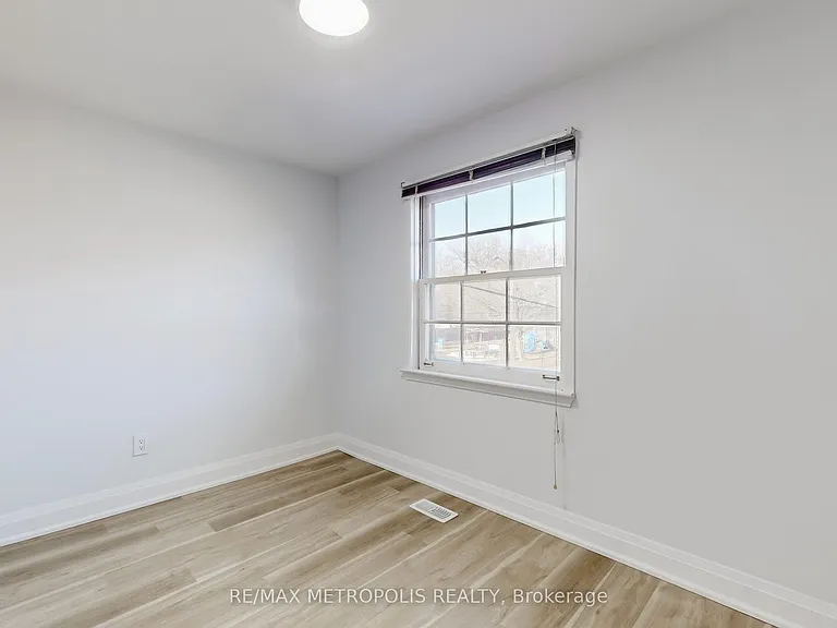 85 Primula Cres #UPPER — Photo 13