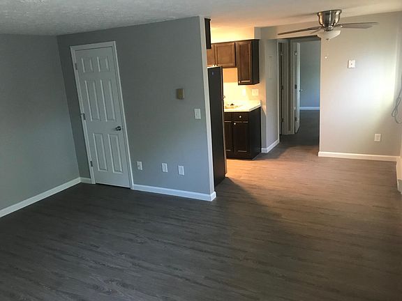2nd image of 822 Clough Pike APT 4