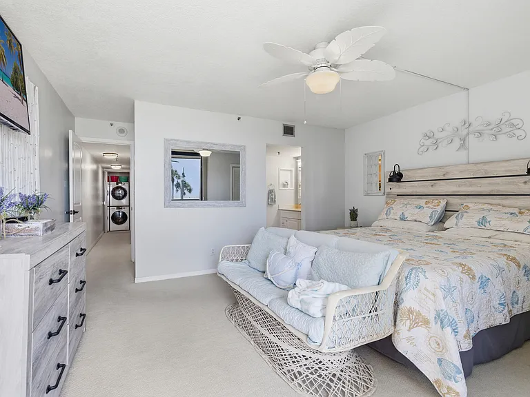 355 S Ocean Dr #106 — Photo 40