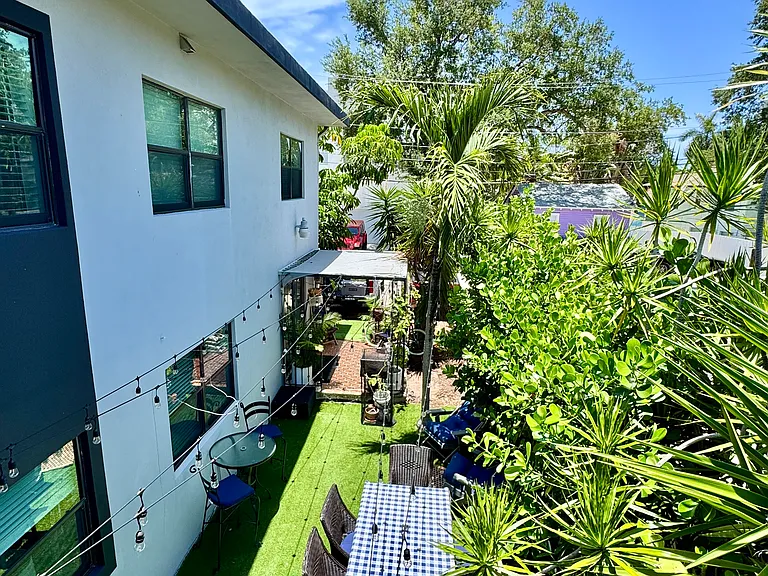 1215 E Broward Blvd #1 — Photo 13