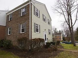 208 Huntington Ln, Blacksburg, VA 24060