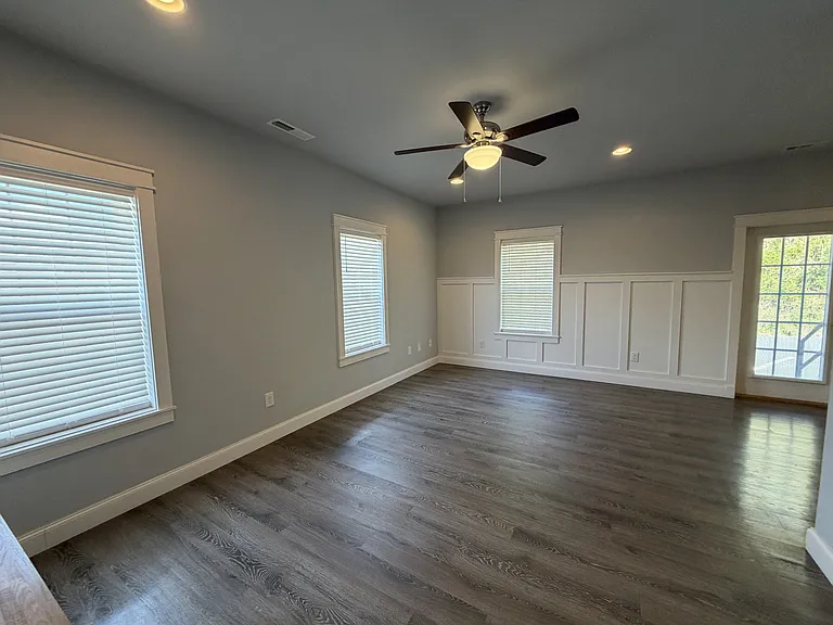358 S Main St — Photo 5