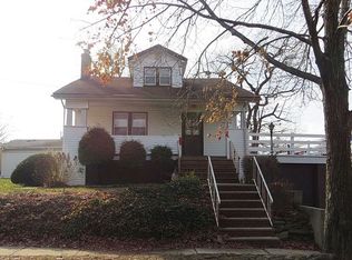 956 Linden Ave, Ridgefield, NJ 07657