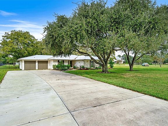 2nd image of 2535 County Road 391